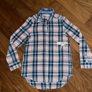 Treasure & Bond long sleeves shirt.